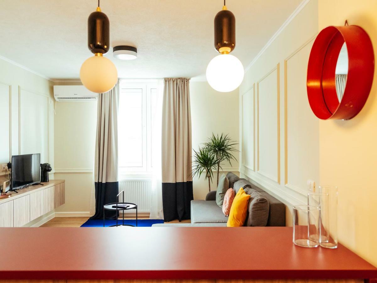 Classy Apartment - Old Town บูคาเรสต์ ภายนอก รูปภาพ